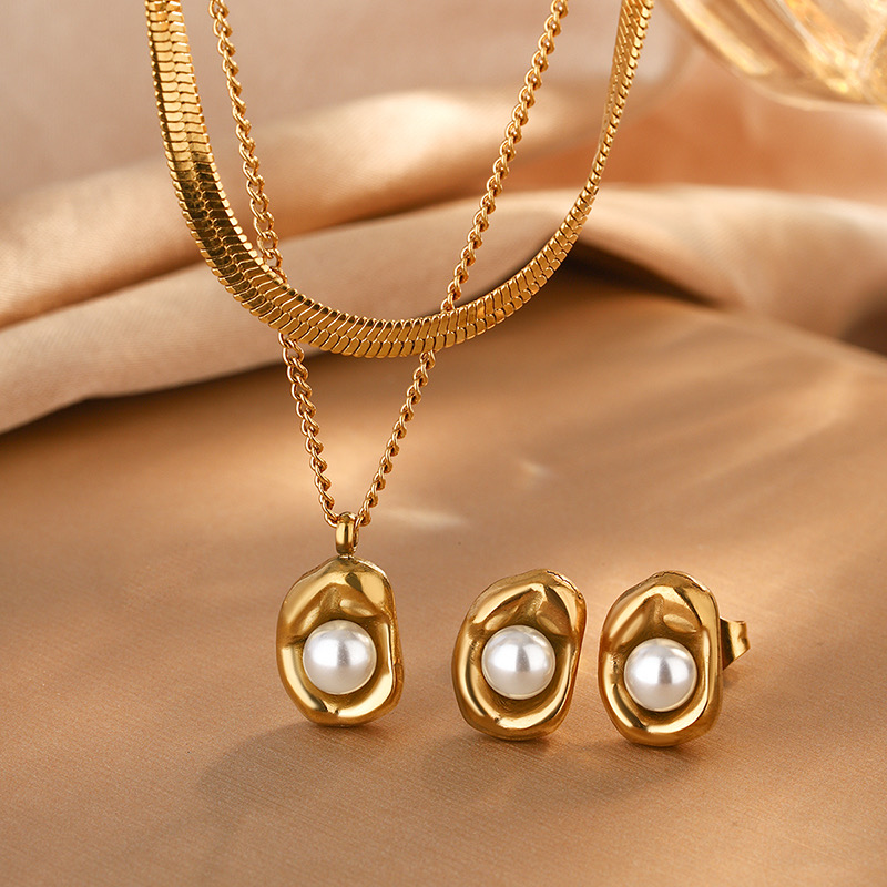 The AURÉLIA Collection